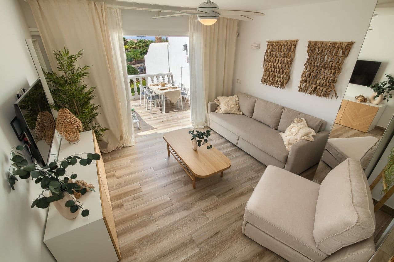 1 soverom Leilighet til salgs i Costa Adeje med svømmebasseng - € 270 000 (Ref: 9106474)