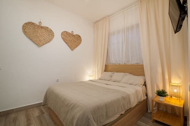 1 soverom Leilighet til salgs i San Eugenio Alto, Adeje med svømmebasseng - € 270 000 (Ref: 9106474)