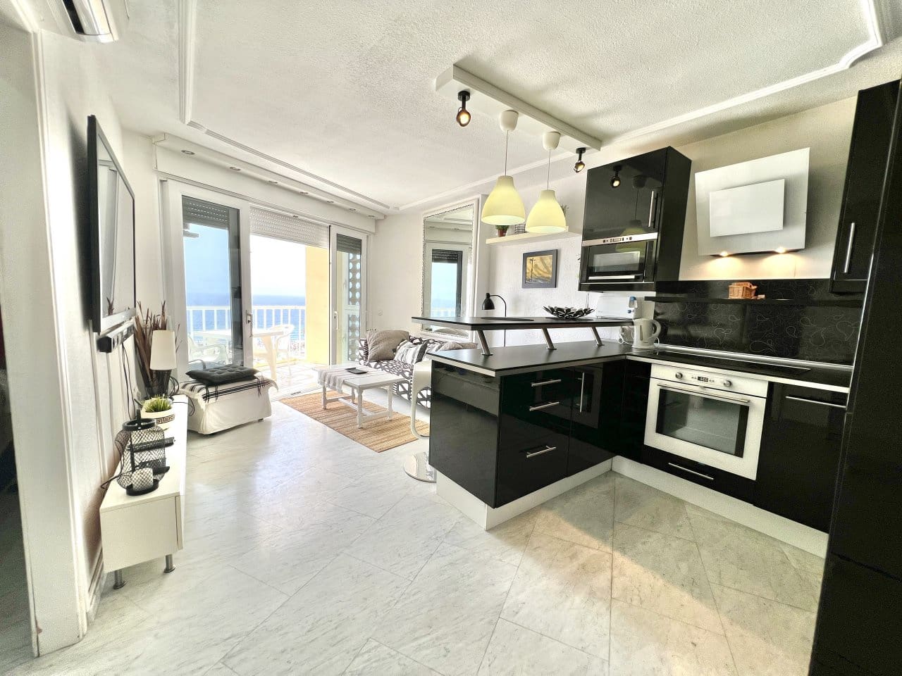 1 soverom Leilighet til salgs i Playa de las Americas med svømmebasseng - € 325 000 (Ref: 9162226)