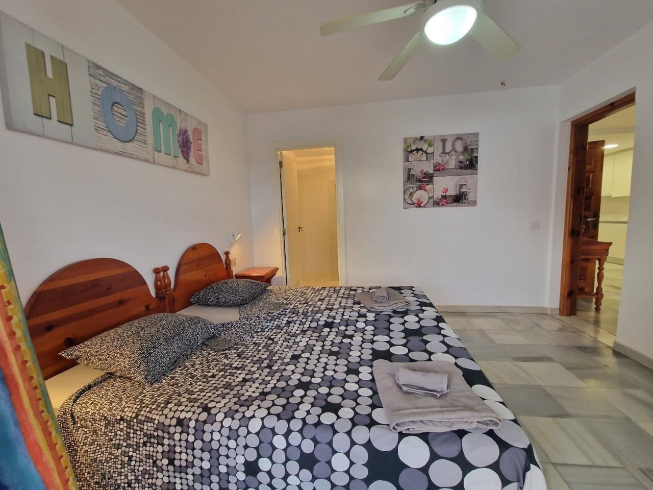 2 soverom Leilighet til salgs i Playa de las Americas med svømmebasseng - € 699 000 (Ref: 9198450)