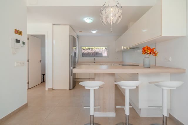 3 bedroom Villa for sale in Playa Paraiso, Adeje - € 1,175,000 (Ref: 9236401)