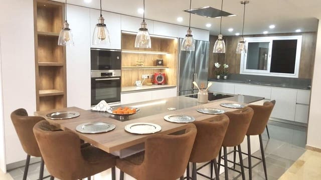 4 quarto Moradia para venda em Puerto Santiago, Santiago del Teide com piscina - 995 000 € (Ref: 9310741)