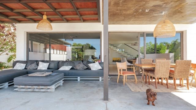 4 quarto Moradia para venda em El Madroñal, Adeje com piscina - 2 730 000 € (Ref: 9322570)