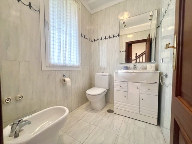 3 soveværelse Byhus til salg i Los Cristianos, Arona med swimmingpool - € 680.000 (Ref: 9371955)