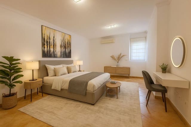 2 soverom Leilighet til salgs i Los Cristianos, Arona - € 499 000 (Ref: 9448671)