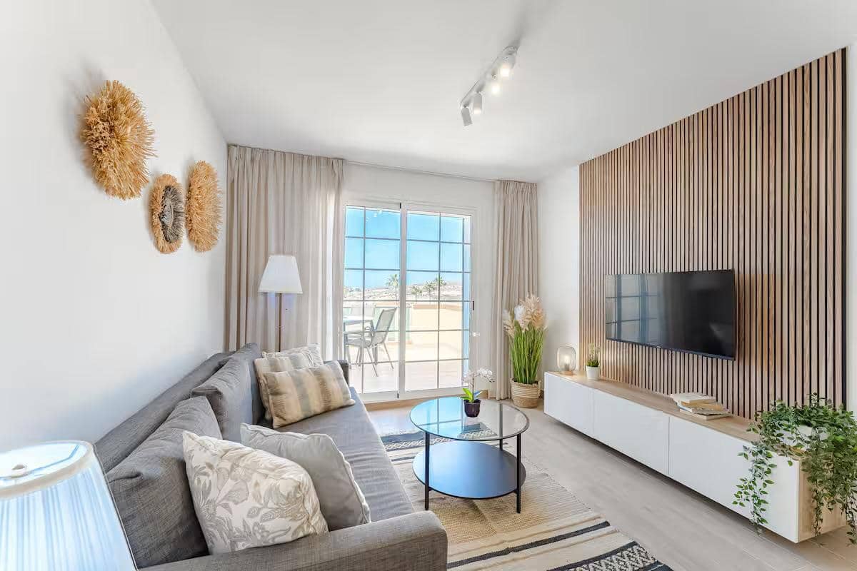 1 bedroom Apartment for sale in Playa del Duque - € 580,000 (Ref: 9461956)