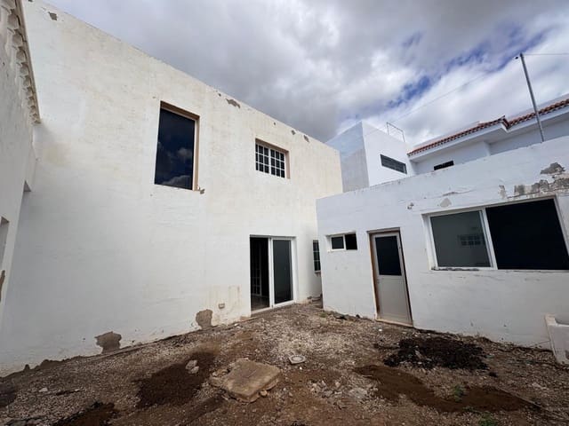 3 makuuhuone Huvila myytävänä paikassa Los Menores, Adeje - 250 000 € (Ref: 9468300)