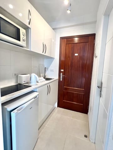 Lejlighed til salg i Los Cristianos, Arona med swimmingpool - € 265.000 (Ref: 9481952)