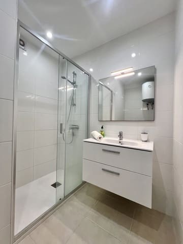 Lejlighed til salg i Los Cristianos, Arona med swimmingpool - € 265.000 (Ref: 9481952)