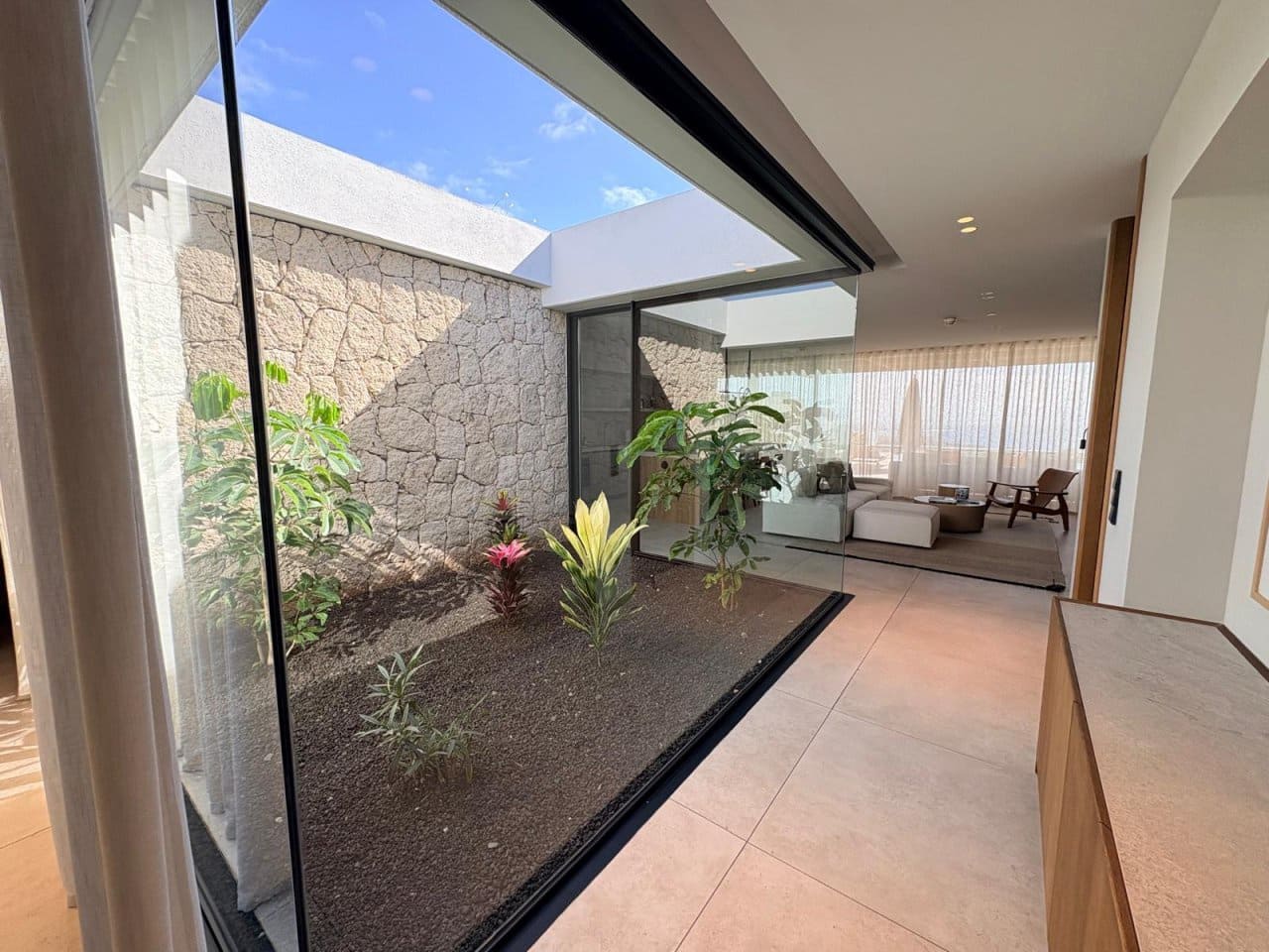 3 sypialnia Willa na sprzedaż w Adeje z basenem - 2 200 000 € (Ref: 9568316)