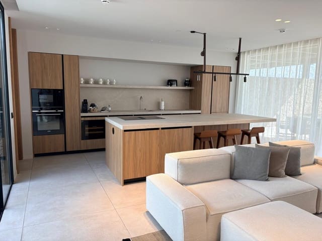 3 soveværelse Villa til salg i Adeje med swimmingpool - € 2.200.000 (Ref: 9568316)