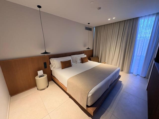 3 soveværelse Villa til salg i Adeje med swimmingpool - € 2.200.000 (Ref: 9568316)