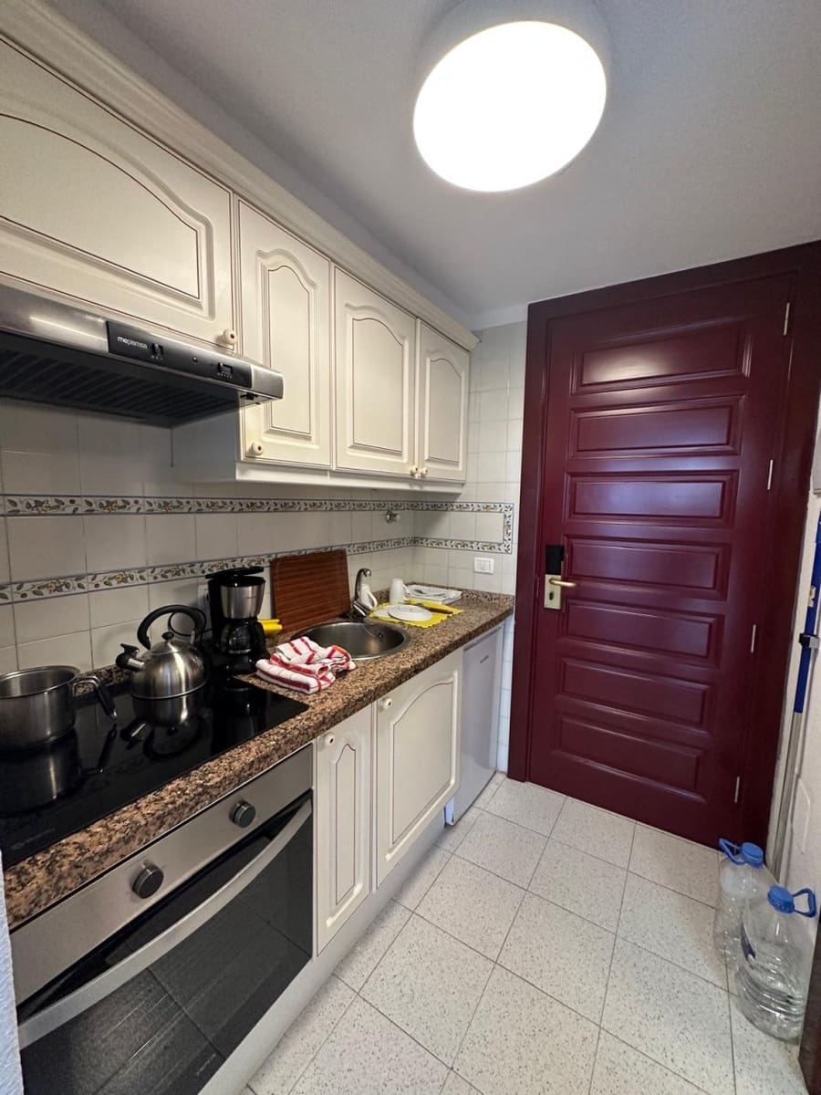 Yksiö myytävänä paikassa Playa de las Americas - 425 000 € (Ref: 9634207)