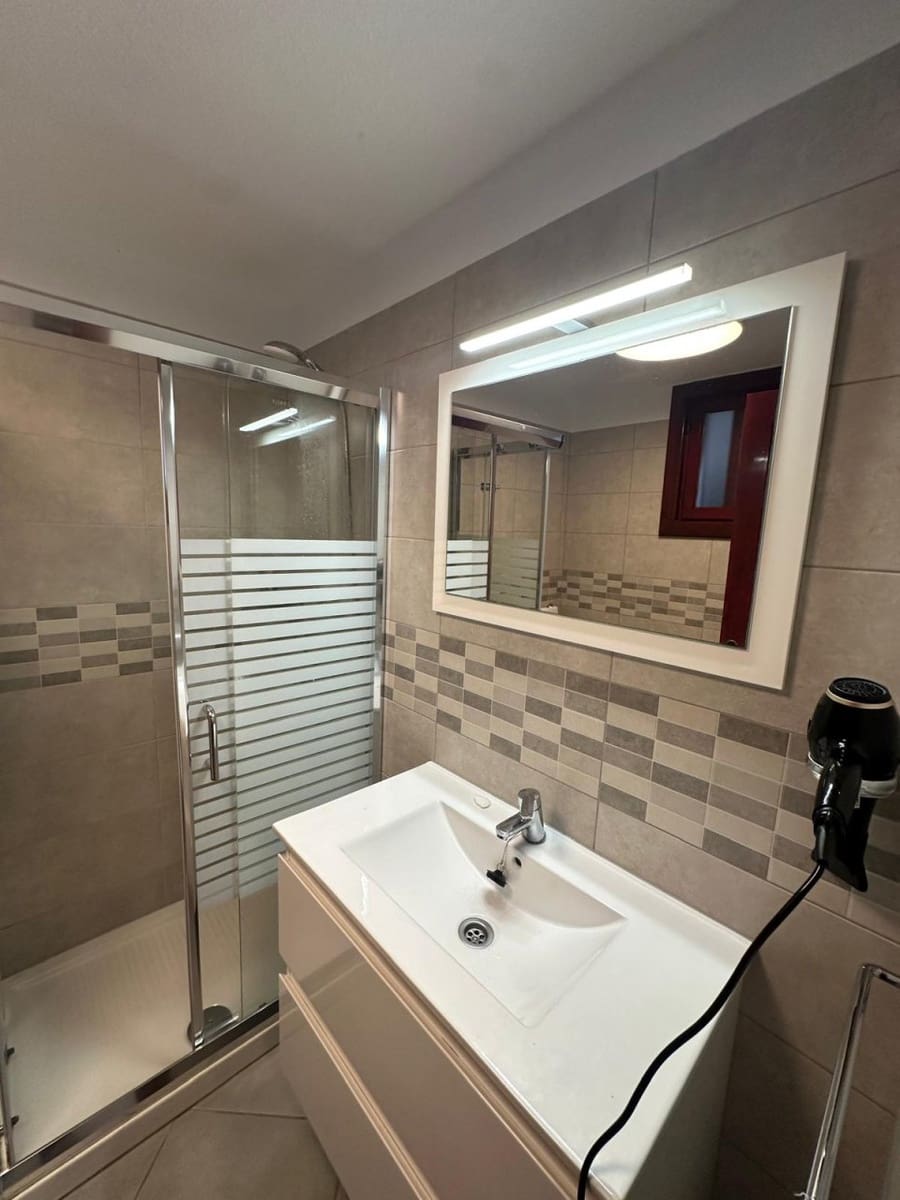 Yksiö myytävänä paikassa Playa de las Americas - 425 000 € (Ref: 9634207)