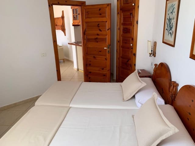 1 slaapkamer Appartement te koop in Playa de las Americas, Arona - € 465.000 (Ref: 9659219)