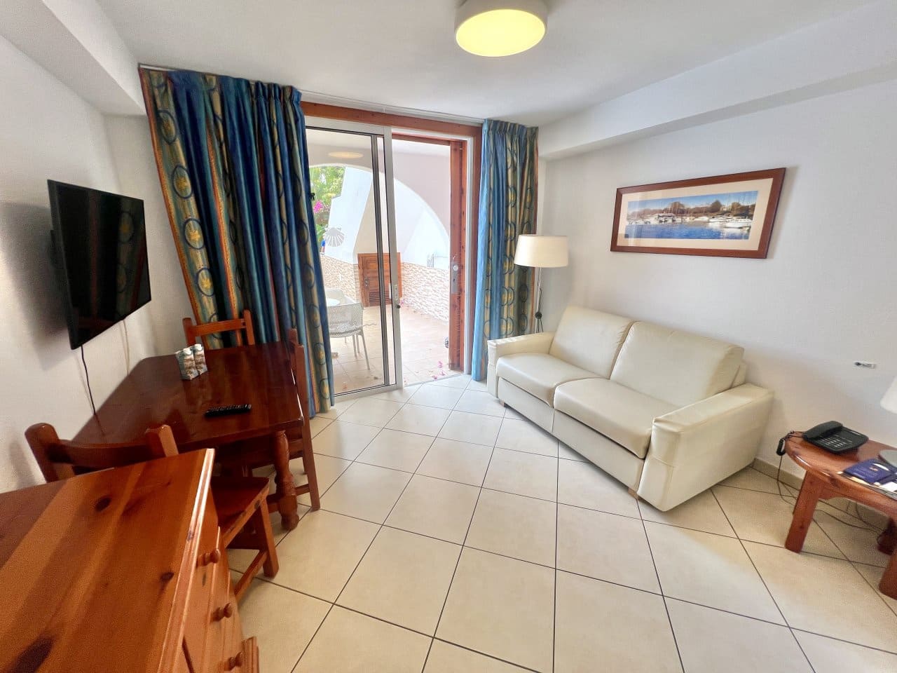 Studio til salgs i Playa de las Americas - € 320 000 (Ref: 9659220)