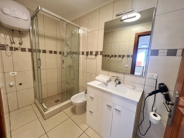 Studio til salgs i Playa de las Americas, Arona - € 320 000 (Ref: 9659220)