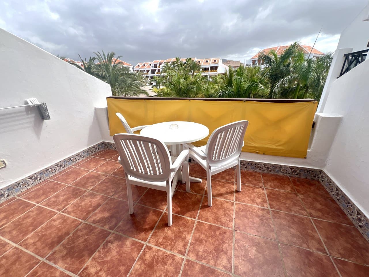 Studio til salgs i Playa de las Americas - € 360 000 (Ref: 9659221)