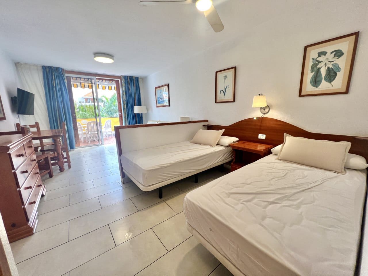 Studio til salgs i Playa de las Americas - € 360 000 (Ref: 9659221)