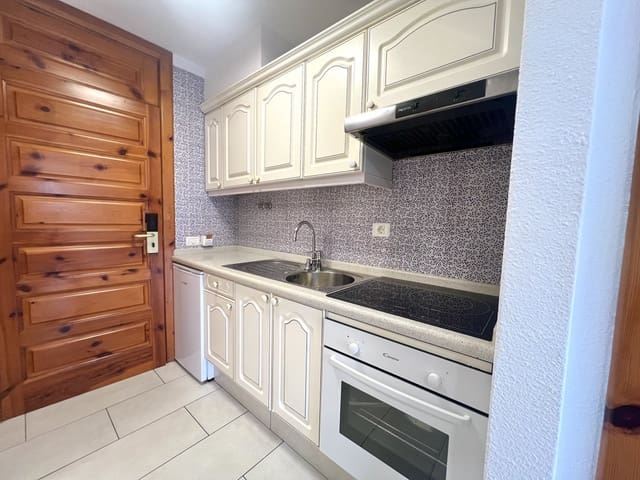 Studio til salgs i Playa de las Americas, Arona - € 360 000 (Ref: 9659221)