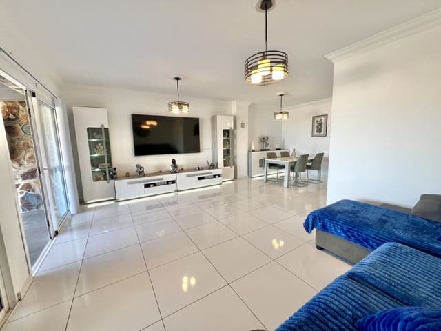 3 slaapkamer Huis te koop in Torviscas, Adeje met zwembad - € 670.000 (Ref: 9686263)