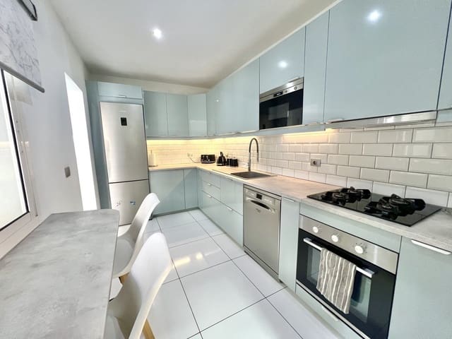 3 slaapkamer Huis te koop in Torviscas, Adeje met zwembad - € 670.000 (Ref: 9686263)