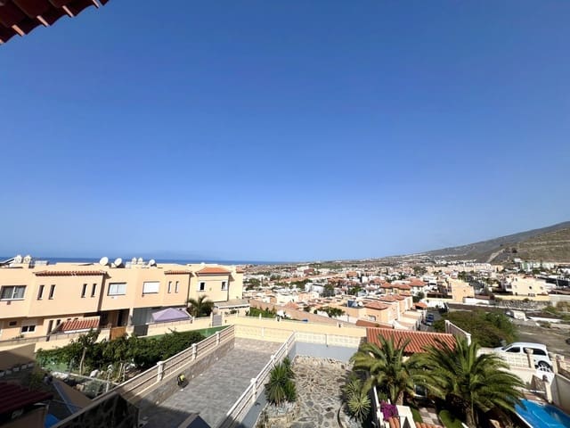 3 slaapkamer Huis te koop in Torviscas, Adeje met zwembad - € 670.000 (Ref: 9686263)