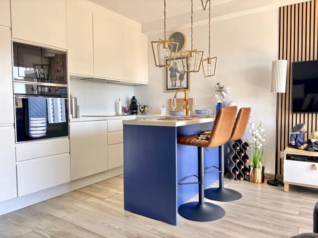 Apartamento de 1 habitación en Los Cristianos, Arona en venta con piscina - 299.950 € (Ref: 9721496)