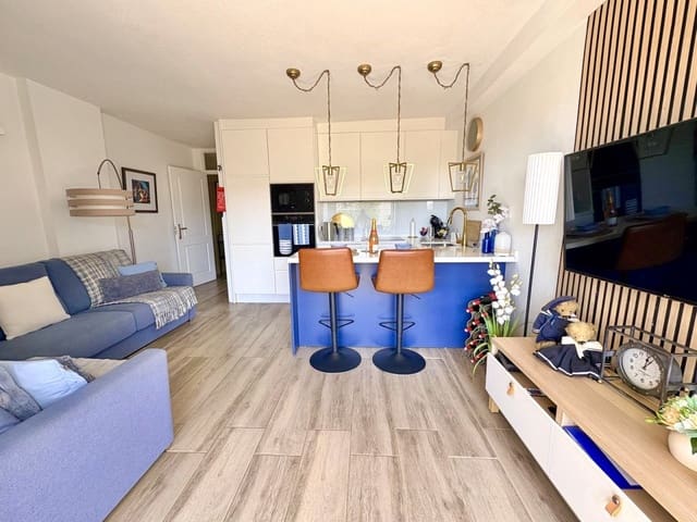 Apartamento de 1 habitación en Los Cristianos, Arona en venta con piscina - 299.950 € (Ref: 9721496)