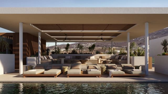 4 bedroom Villa for sale in Adeje with pool - € 3,500,000 (Ref: 9731904)