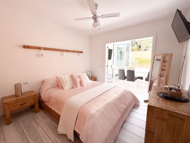 2 soverom Leilighet til salgs i Los Cristianos, Arona - € 350 000 (Ref: 9761827)