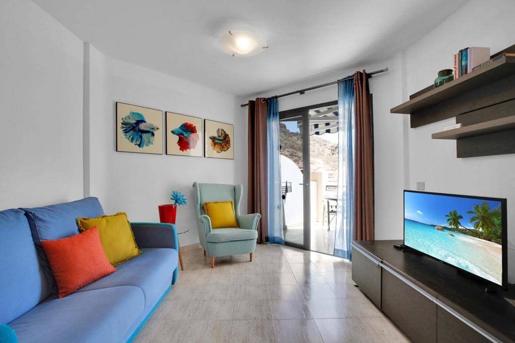 1 slaapkamer Penthouse te koop in Los Cristianos met zwembad - € 335.000 (Ref: 9780413)