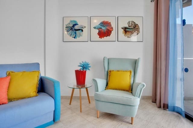 1 slaapkamer Penthouse te koop in Los Cristianos, Arona met zwembad - € 335.000 (Ref: 9780413)