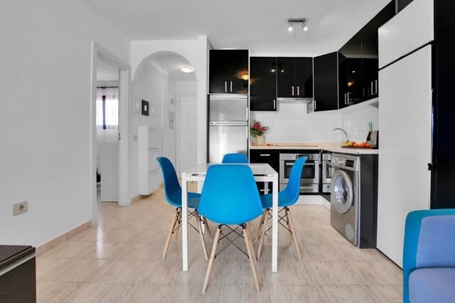 1 slaapkamer Penthouse te koop in Los Cristianos, Arona met zwembad - € 335.000 (Ref: 9780413)