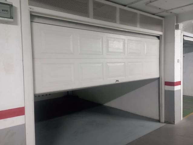 Garage till salu i Playa de las Americas, Arona - 75 000 € (Ref: 9794389)