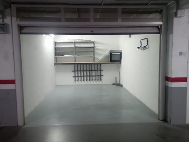 Garage till salu i Playa de las Americas, Arona - 75 000 € (Ref: 9794389)