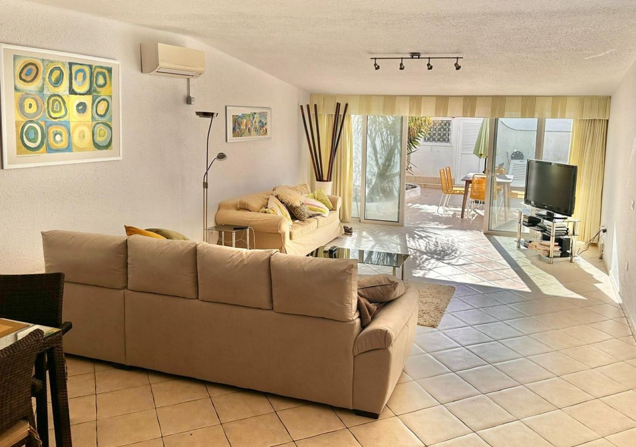 2 makuuhuone Paritalo myytävänä paikassa Playa de las Americas mukana uima-altaan - 795 000 € (Ref: 9794390)