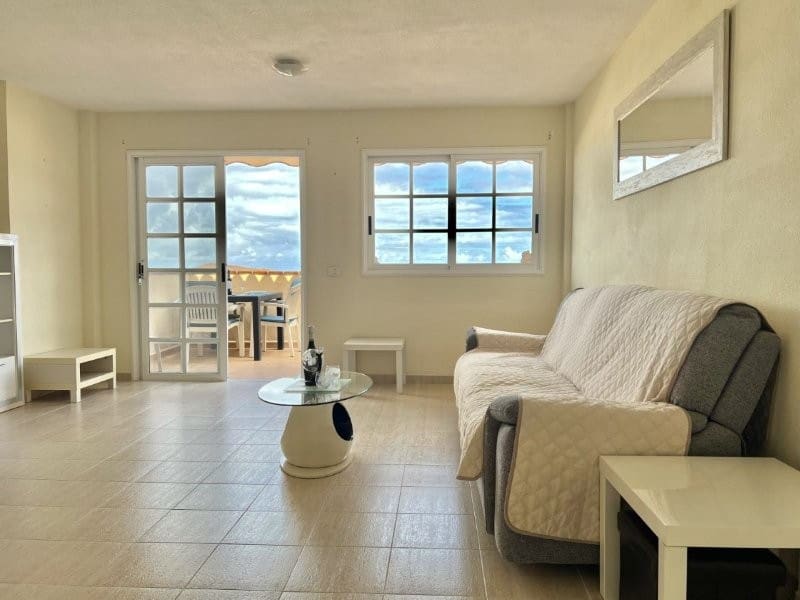 1 sovrum Lägenhet till salu i Los Cristianos - 295 000 € (Ref: 9806306)