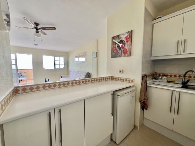 1 sovrum Lägenhet till salu i Los Cristianos, Arona - 295 000 € (Ref: 9806306)