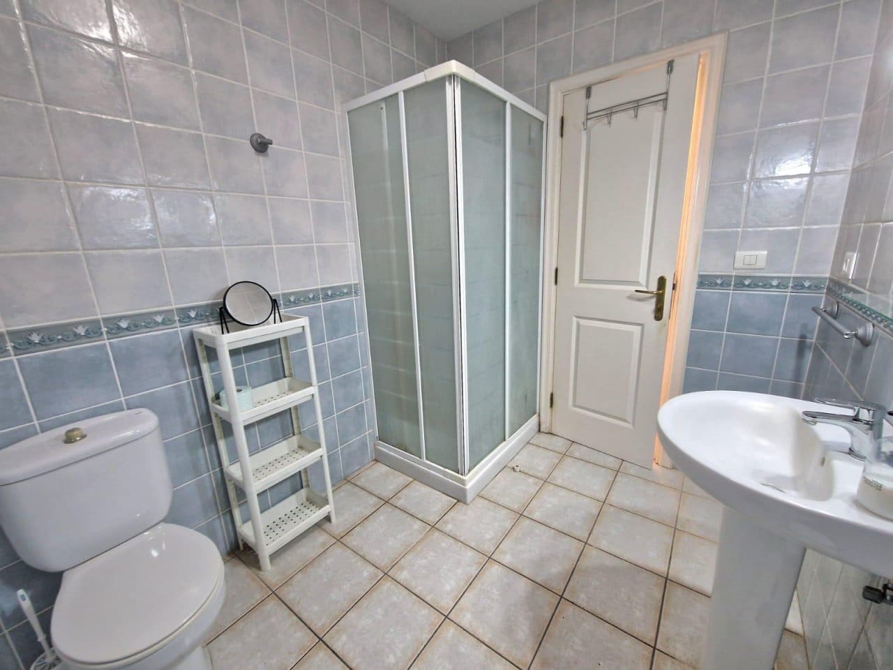 1 makuuhuone Kattohuoneisto myytävänä paikassa Los Cristianos mukana uima-altaan - 299 000 € (Ref: 9807136)