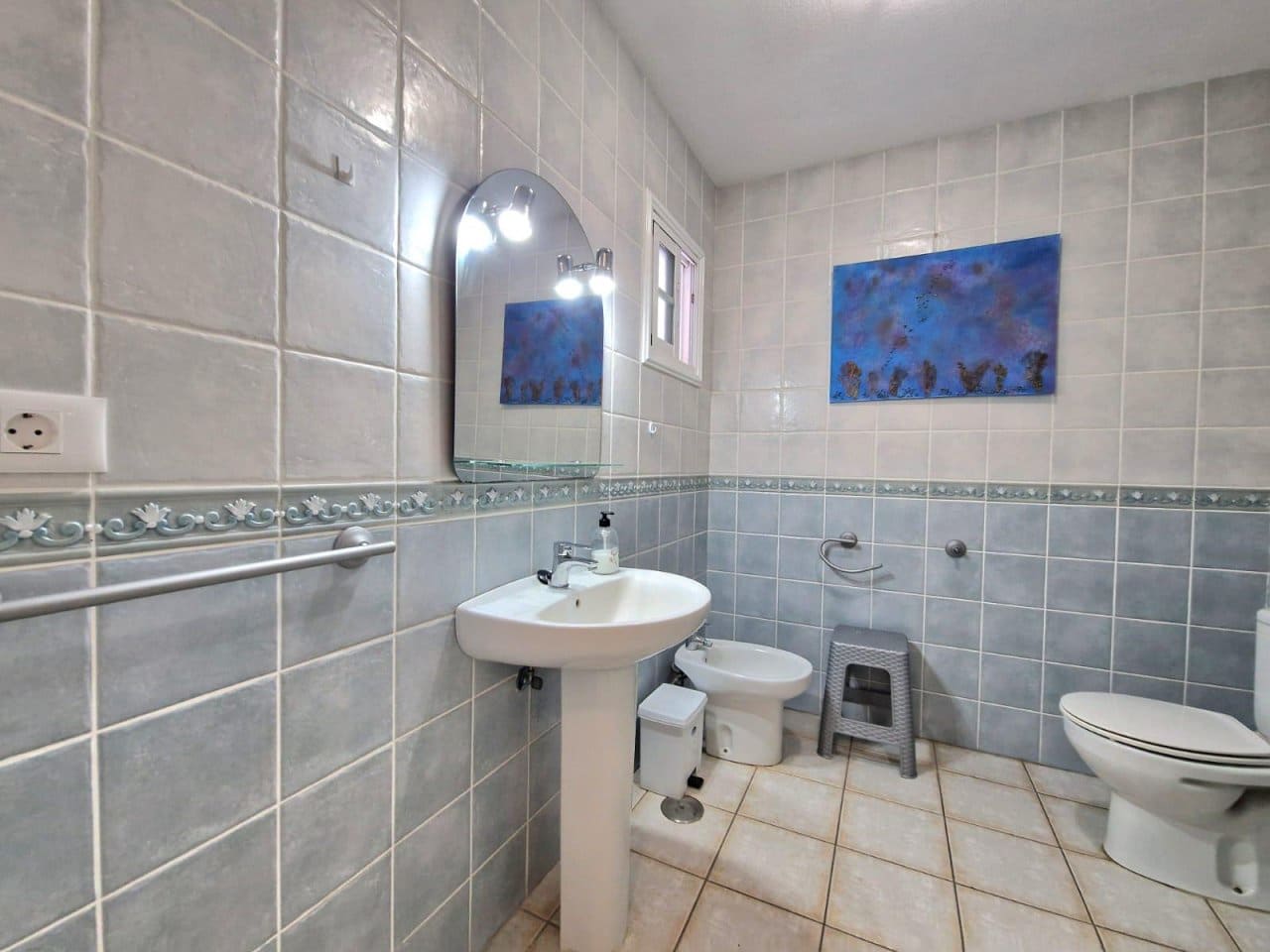 1 makuuhuone Kattohuoneisto myytävänä paikassa Los Cristianos mukana uima-altaan - 299 000 € (Ref: 9807136)