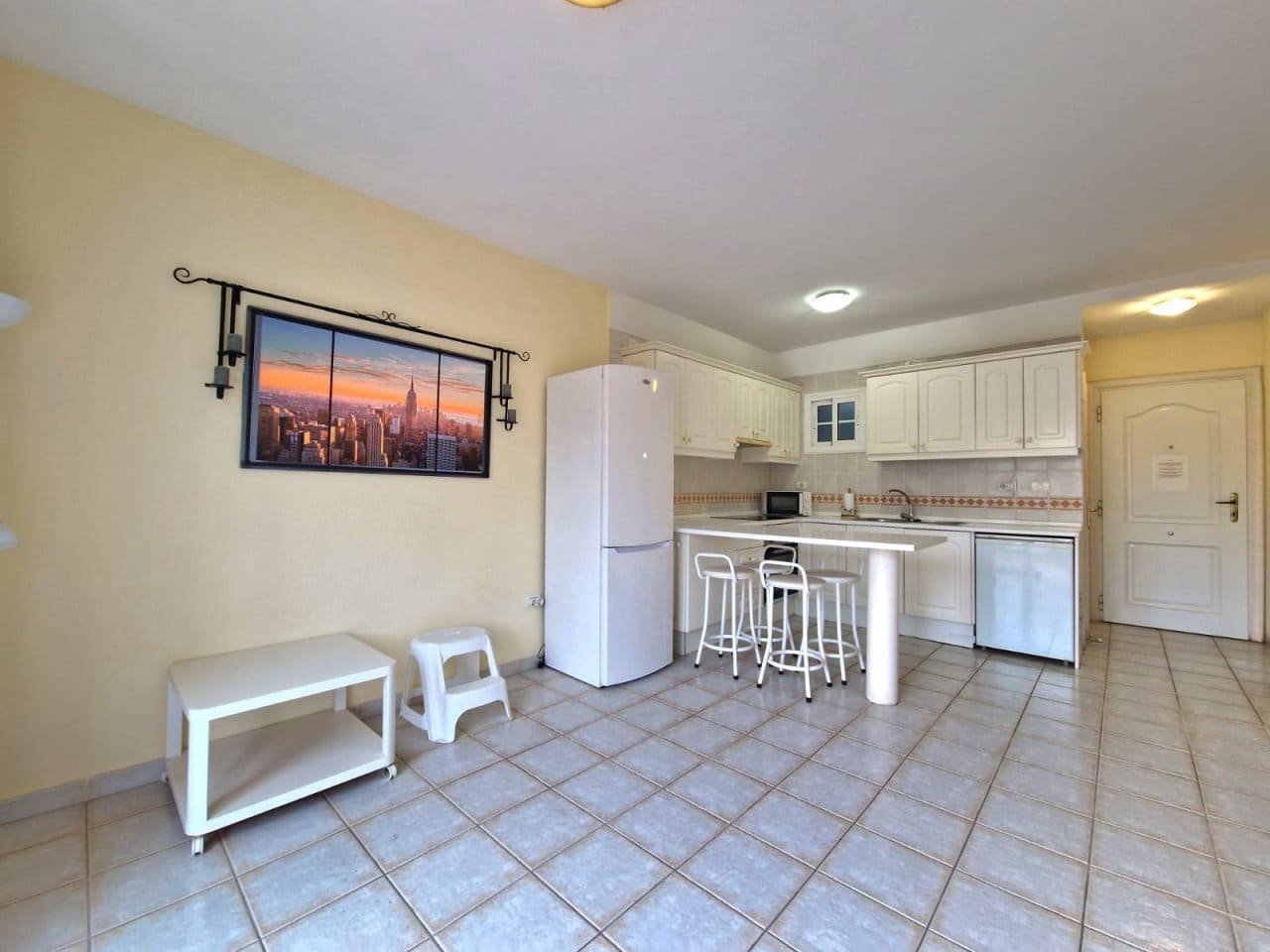 1 makuuhuone Kattohuoneisto myytävänä paikassa Los Cristianos mukana uima-altaan - 299 000 € (Ref: 9807136)