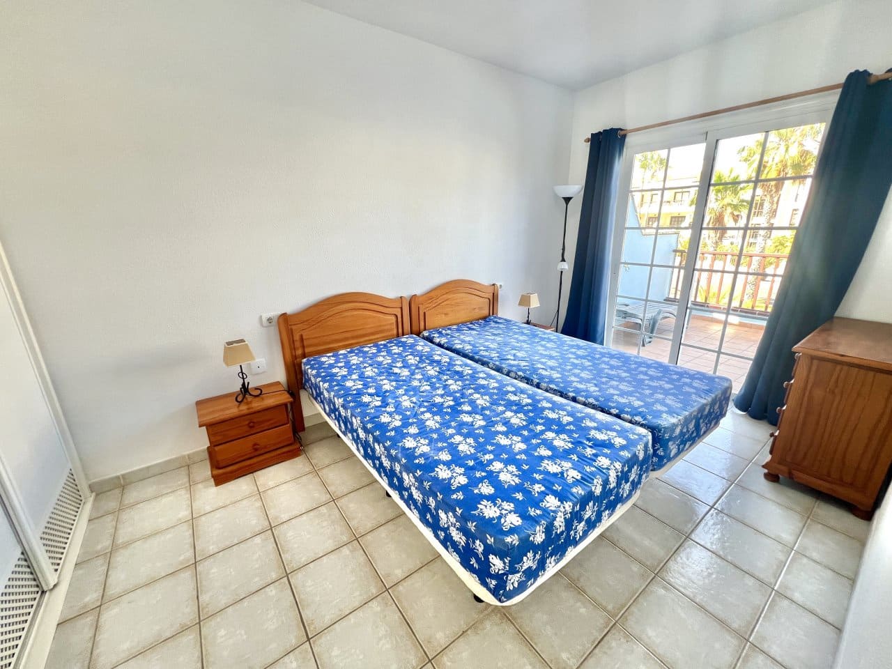 1 makuuhuone Kattohuoneisto myytävänä paikassa Los Cristianos mukana uima-altaan - 299 000 € (Ref: 9807136)