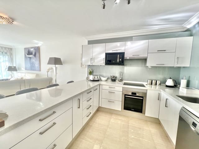 2 soveværelse Lejlighed til salg i Torviscas, Adeje - € 425.000 (Ref: 9820265)