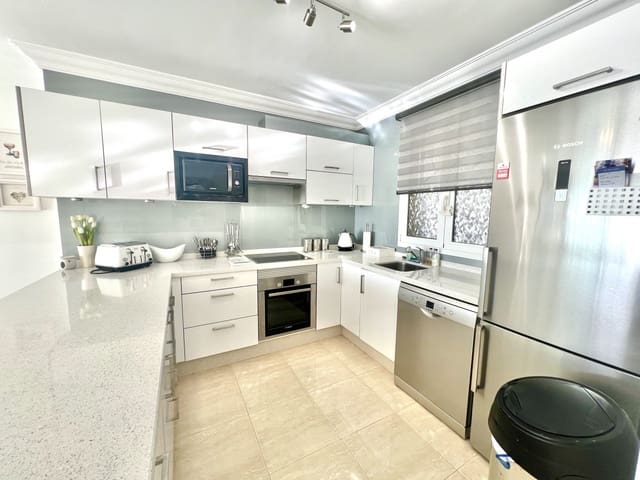 2 soveværelse Lejlighed til salg i Torviscas, Adeje - € 425.000 (Ref: 9820265)