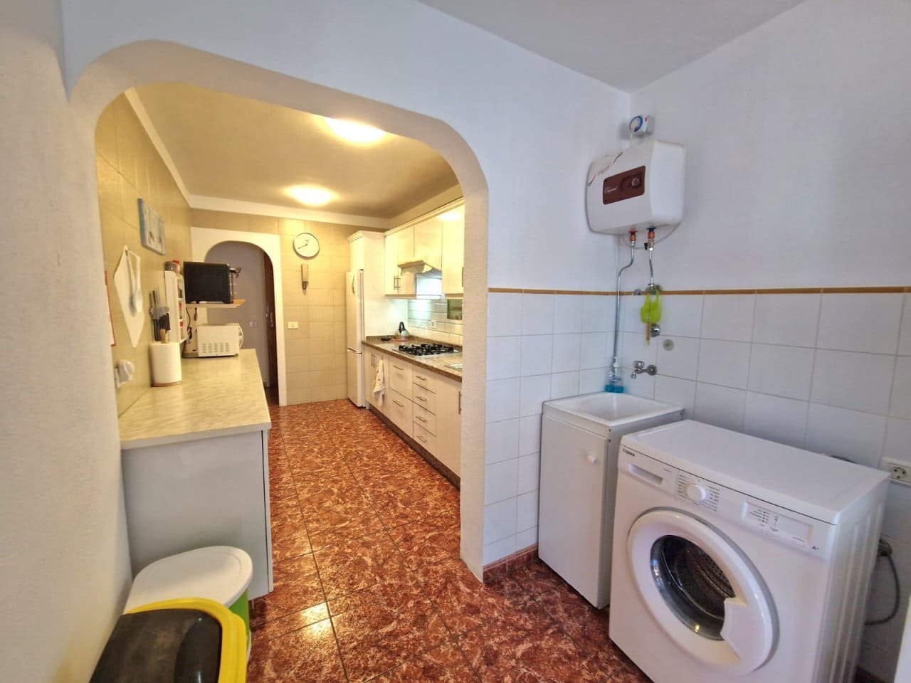 3 makuuhuone Huoneisto myytävänä paikassa Parque de la Reina mukana uima-altaan - 295 000 € (Ref: 9824810)