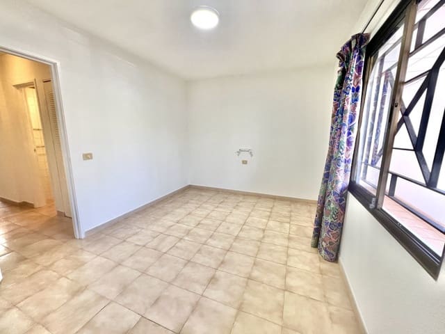 1 soverom Leilighet til salgs i Los Cristianos, Arona - € 235 000 (Ref: 9849217)