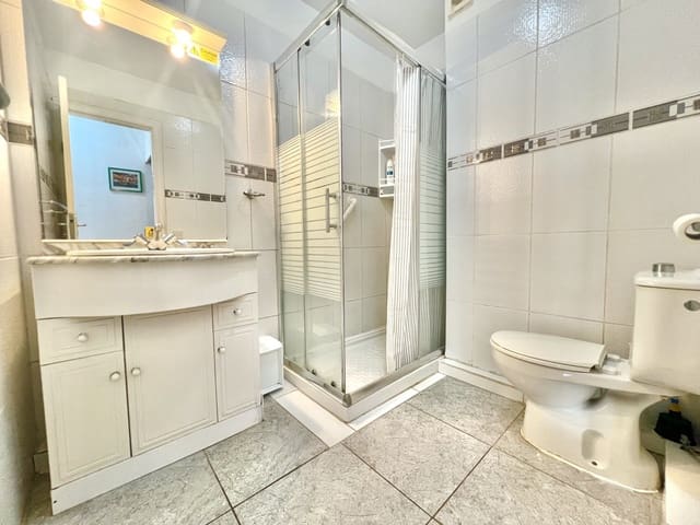 Studio te koop in Los Cristianos, Arona met zwembad - € 235.000 (Ref: 9861714)