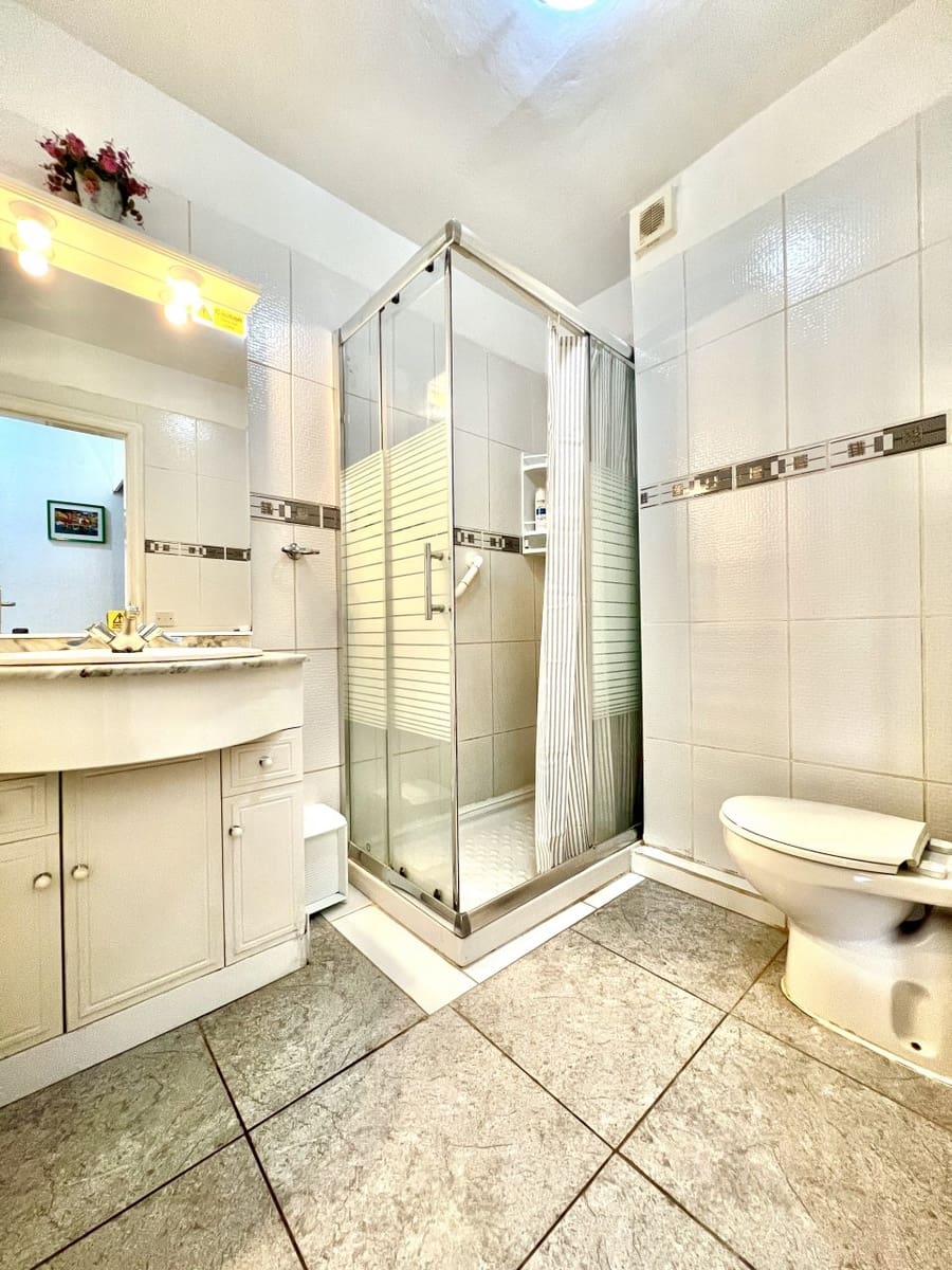Studio te koop in Los Cristianos met zwembad - € 235.000 (Ref: 9861714)