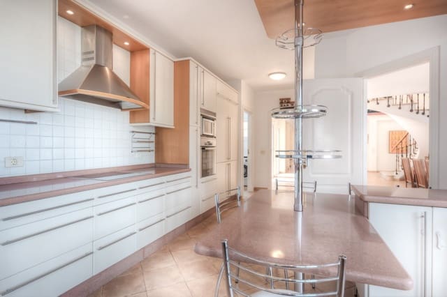 5 chambre Villa/Maison à vendre à San Eugenio Alto, Adeje avec piscine - 2 500 000 € (Ref: 9875868)